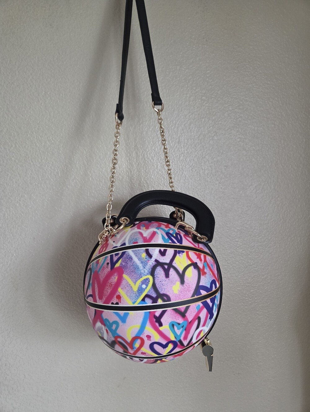 betsey johnson kitsch betsey-ball top handle crossbody basketball purse - Picture 8 of 9